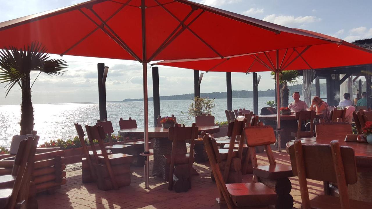 Appartement "Opal" Mit Penthouseflair - Oase Am Haff Garz  Exteriér fotografie